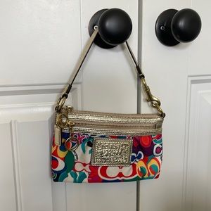COPY - Coach Poppy wristlet/small purse